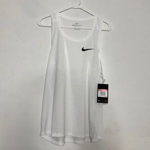Nike aero swift running tank top
